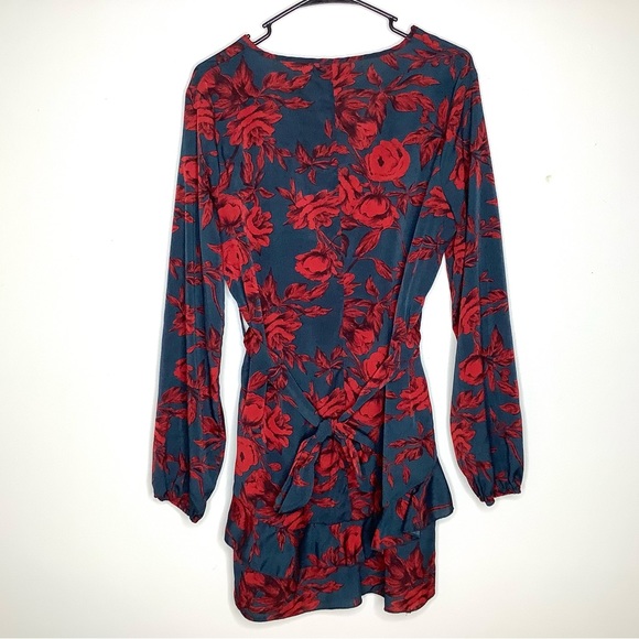 < NEW Missguided Wrap Dress > - Picture 6 of 6